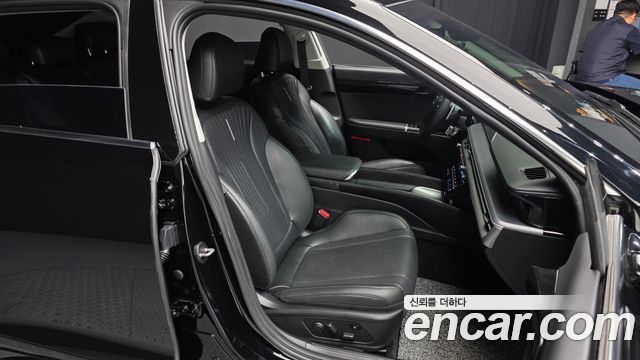 Hyundai Grandeur (GN7) 2,5 Gasoline 2WD Exclusive 2023 — фото 12