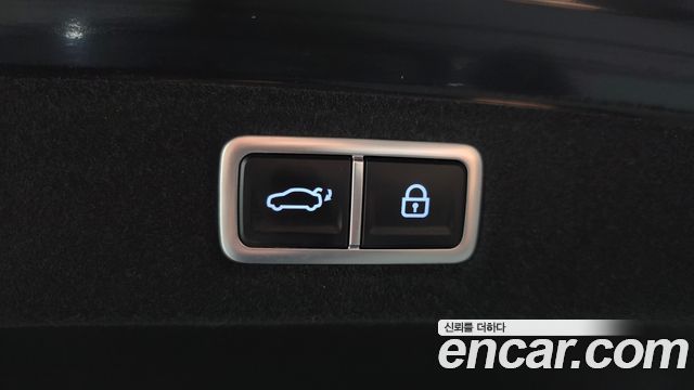 Hyundai Grandeur (GN7) 2,5 Gasoline 2WD Exclusive 2023 — фото 15