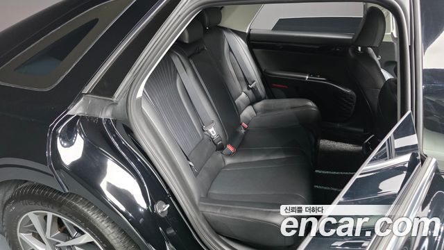 Hyundai Grandeur (GN7) 2,5 Gasoline 2WD Exclusive 2023 — фото 26