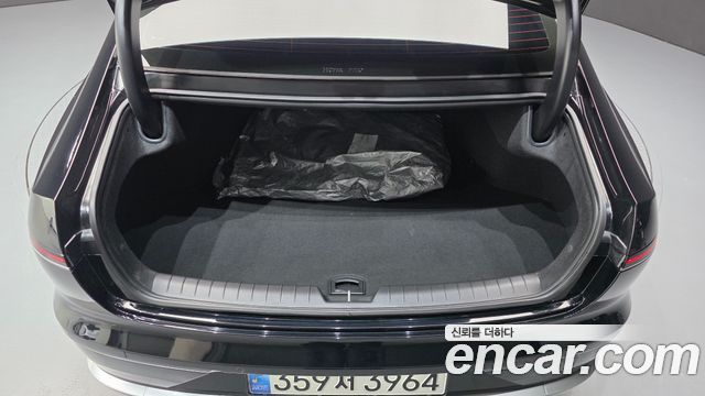 Hyundai Grandeur (GN7) 2,5 Gasoline 2WD Exclusive 2023 — фото 31