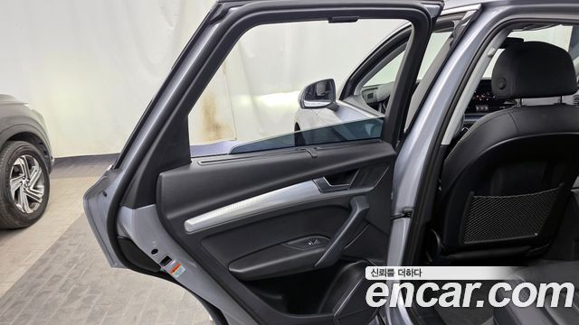 Audi Q5 (FY) 45 TFSI Quattro 2023 — фото 25