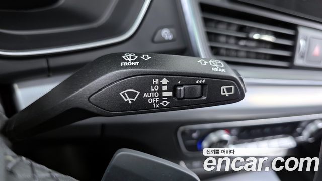 Audi Q5 (FY) 45 TFSI Quattro 2023 — фото 29