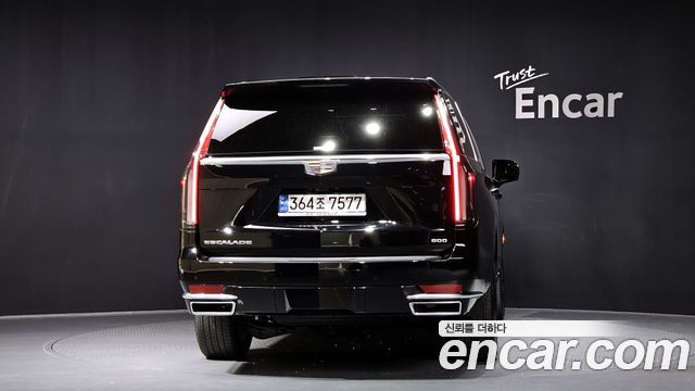 Cadillac Escalade (V) 6.2 ESV ESV Premium Luxury Platinum 2023 — фото 4