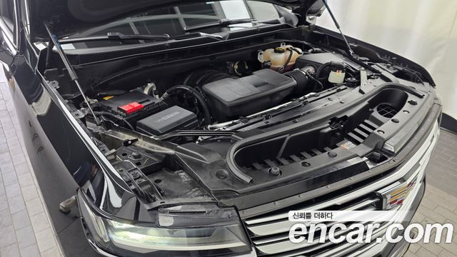 Cadillac Escalade (V) 6.2 ESV ESV Premium Luxury Platinum 2023 — фото 6