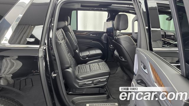 Cadillac Escalade (V) 6.2 ESV ESV Premium Luxury Platinum 2023 — фото 12