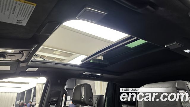 Cadillac Escalade (V) 6.2 ESV ESV Premium Luxury Platinum 2023 — фото 18