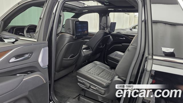 Cadillac Escalade (V) 6.2 ESV ESV Premium Luxury Platinum 2023 — фото 26
