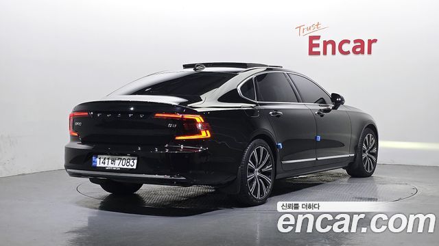 Volvo S90 B5 Ultimate Bright 2023 — фото 2