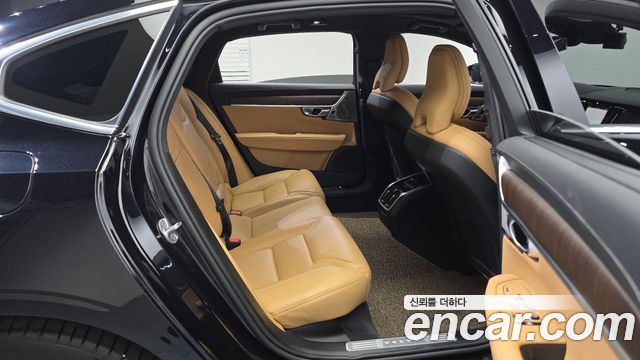Volvo S90 B5 Ultimate Bright 2023 — фото 11
