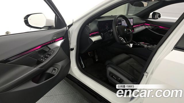 BMW 5 Series (G60) 530i xDrive M Sport 2024 — фото 10
