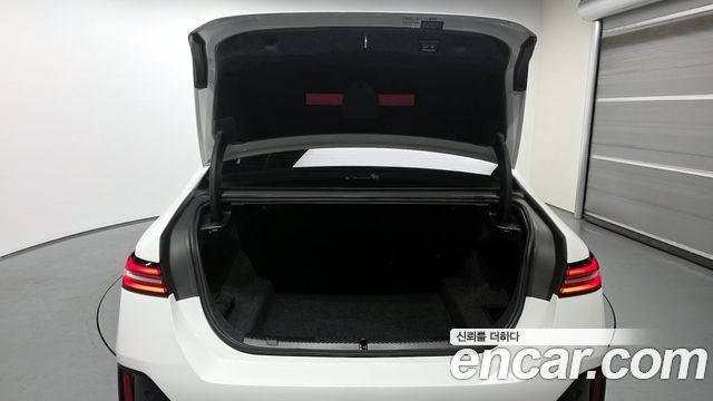 BMW 5 Series (G60) 530i xDrive M Sport 2024 — фото 20