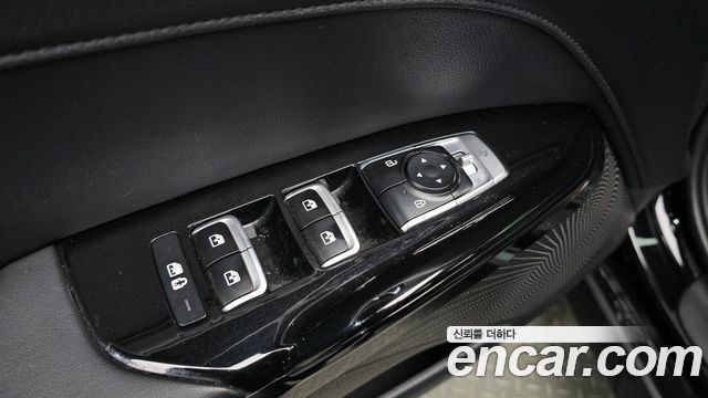 Kia K5 (III) 2.0 Noblesse 2021 — фото 17
