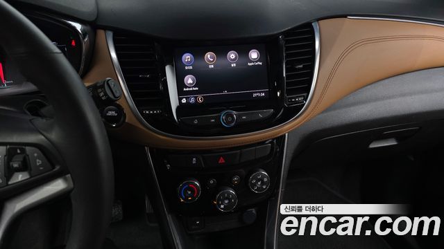 Chevrolet Trax 1.4 Premier 2020 — фото 14