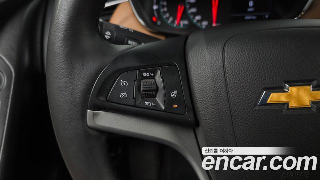 Chevrolet Trax 1.4 Premier 2020 — фото 17