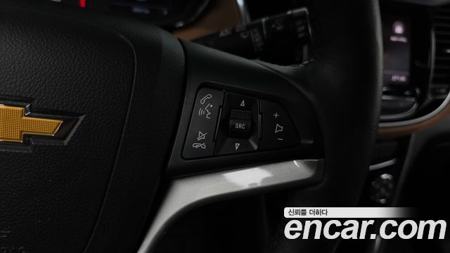 Chevrolet Trax 1.4 Premier 2020 — фото 18