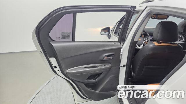 Chevrolet Trax 1.4 Premier 2020 — фото 25