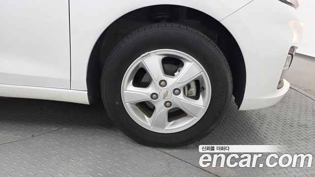 Chevrolet Spark LT 2020 — фото 21