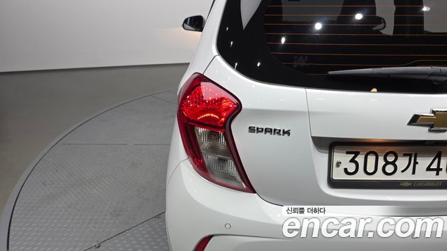 Chevrolet Spark LT 2020 — фото 23