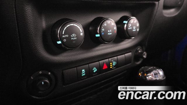 Jeep Wrangler (JK) 3.6 Rubicon 2Door 2016 — фото 15