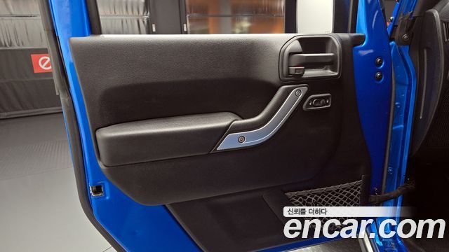 Jeep Wrangler (JK) 3.6 Rubicon 2Door 2016 — фото 24