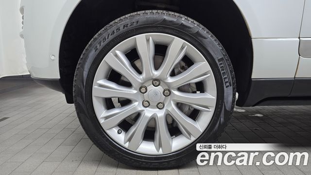 Land Rover Range Rover (IV) 4.4 SDV8 Vogue SE DIESEL 2016 — фото 5