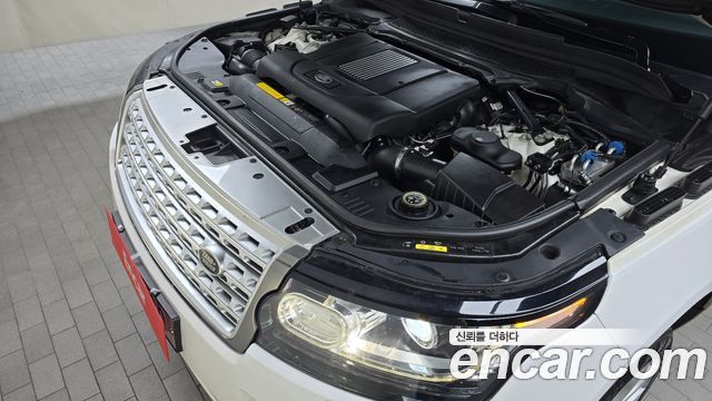Land Rover Range Rover (IV) 4.4 SDV8 Vogue SE DIESEL 2016 — фото 6