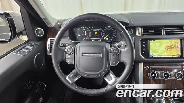 Land Rover Range Rover (IV) 4.4 SDV8 Vogue SE DIESEL 2016 — фото 14