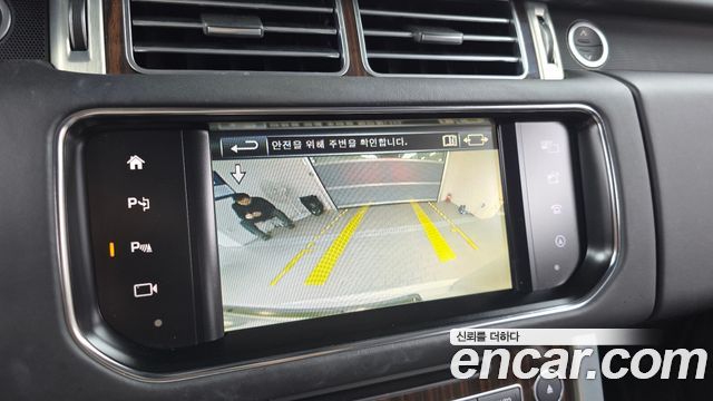 Land Rover Range Rover (IV) 4.4 SDV8 Vogue SE DIESEL 2016 — фото 16