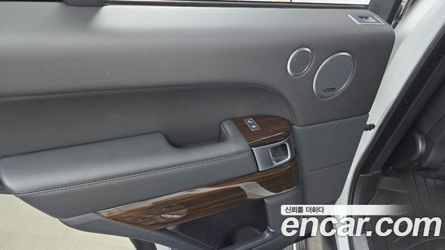 Land Rover Range Rover (IV) 4.4 SDV8 Vogue SE DIESEL 2016 — фото 25
