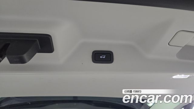 Land Rover Range Rover (IV) 4.4 SDV8 Vogue SE DIESEL 2016 — фото 30