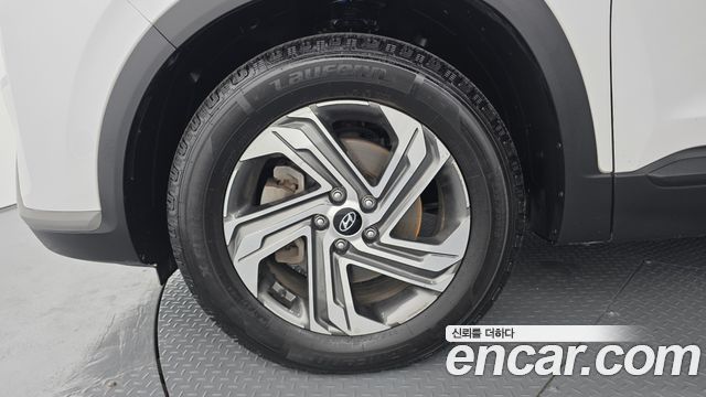 Hyundai Santa Fe Diesel 2.2 4WD Premium Choice 2021 — фото 5