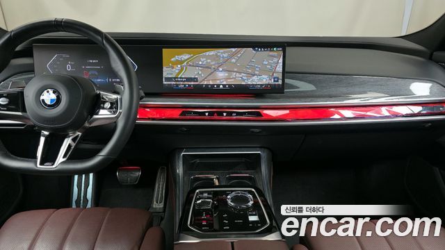 BMW 7 Series (G70) 740d xDrive M Sport 2024 — фото 14