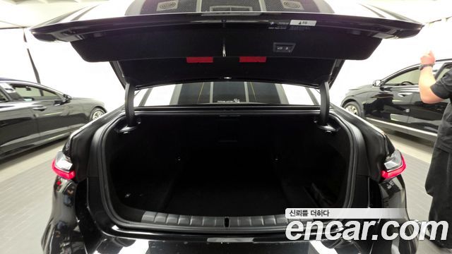 BMW 7 Series (G70) 740d xDrive M Sport 2024 — фото 20
