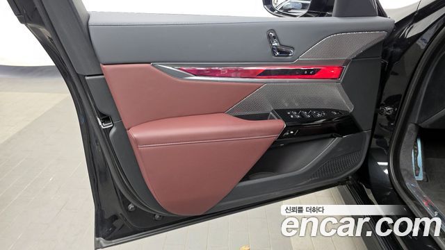 BMW 7 Series (G70) 740d xDrive M Sport 2024 — фото 24