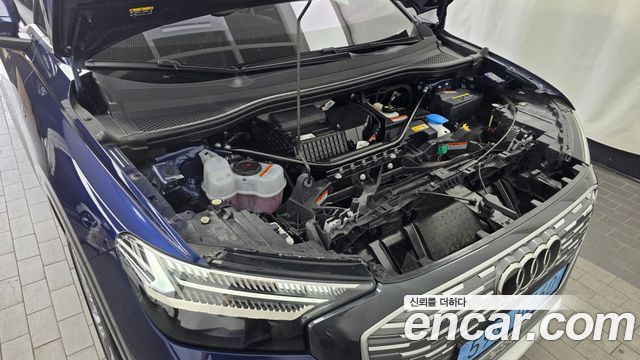 Audi Q4 e-tron (F4) 45 Premium 2025 — фото 6