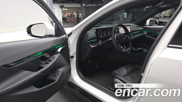 BMW 5 Series (G60) 530e xDrive M Sport 2025 — фото 10