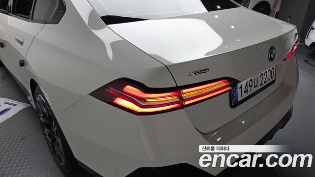 BMW 5 Series (G60) 530e xDrive M Sport 2025 — фото 23