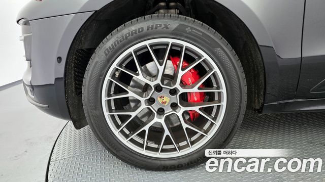 Porsche Macan 3.6 Turbo 95B 2017 — фото 5