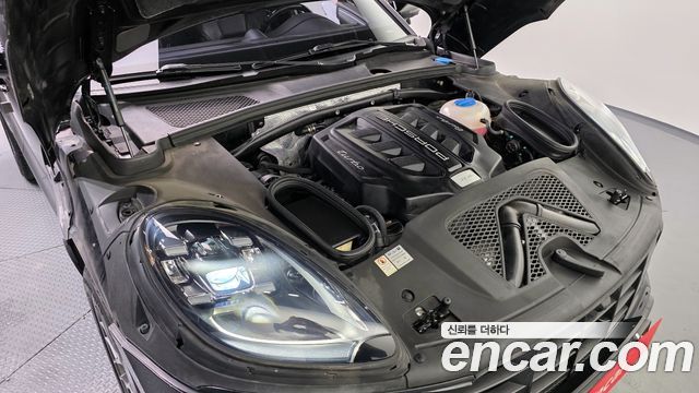 Porsche Macan 3.6 Turbo 95B 2017 — фото 6