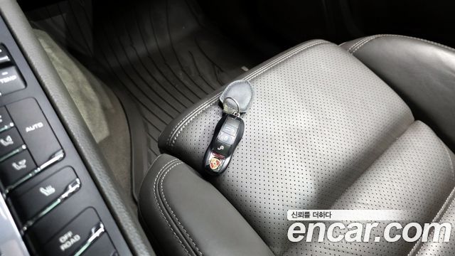 Porsche Macan 3.6 Turbo 95B 2017 — фото 38