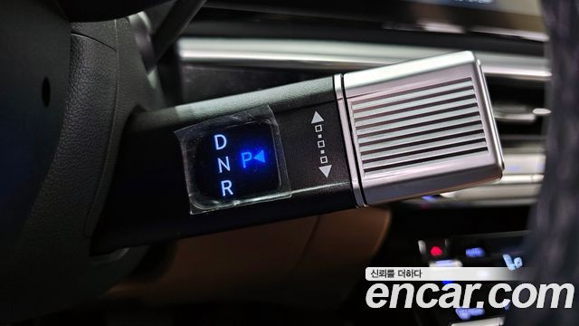 Hyundai Grandeur (GN7) 2,5 Gasoline 2WD Premium 2024 — фото 9