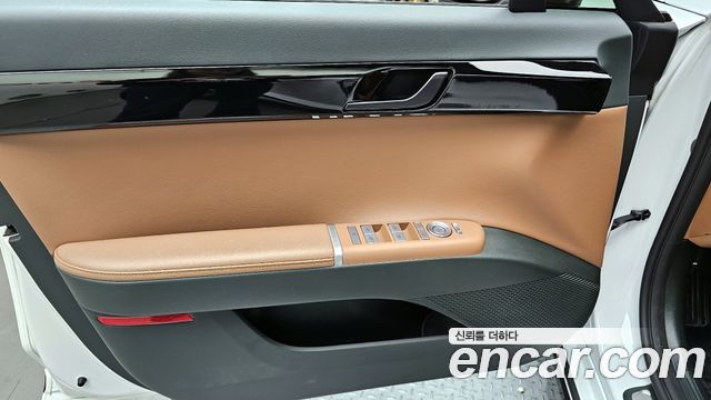 Hyundai Grandeur (GN7) 2,5 Gasoline 2WD Premium 2024 — фото 24