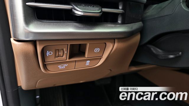 Hyundai Grandeur (GN7) 2,5 Gasoline 2WD Premium 2024 — фото 29