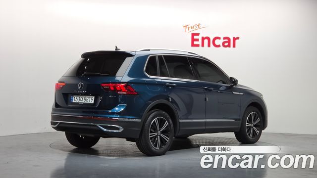 Volkswagen Tiguan (II) 2.0 TDI 4-Motion Premium 2022 — фото 2