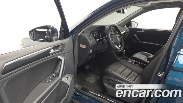 Volkswagen Tiguan (II) 2.0 TDI 4-Motion Premium 2022 — фото 10