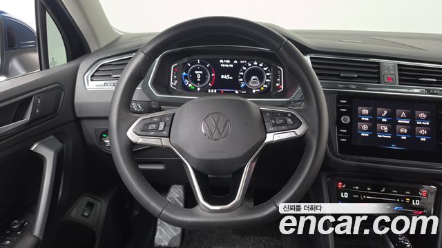 Volkswagen Tiguan (II) 2.0 TDI 4-Motion Premium 2022 — фото 13