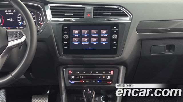 Volkswagen Tiguan (II) 2.0 TDI 4-Motion Premium 2022 — фото 14