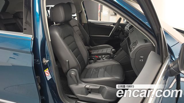 Volkswagen Tiguan (II) 2.0 TDI 4-Motion Premium 2022 — фото 26