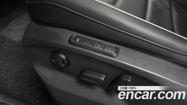 Volkswagen Tiguan (II) 2.0 TDI 4-Motion Premium 2022 — фото 29