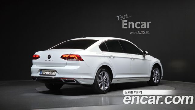 Volkswagen Passat GT (B8) 2.0 TDI Premium 2022 — фото 2